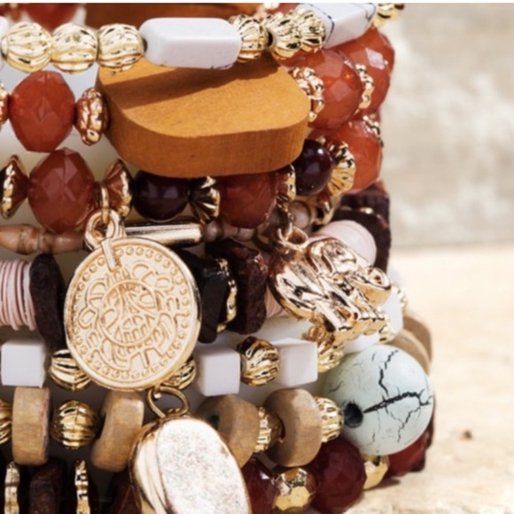 (44)đˇNew Beautiful Multi Layered Natural Stone Braceletđˇ - Picture 3 of 3